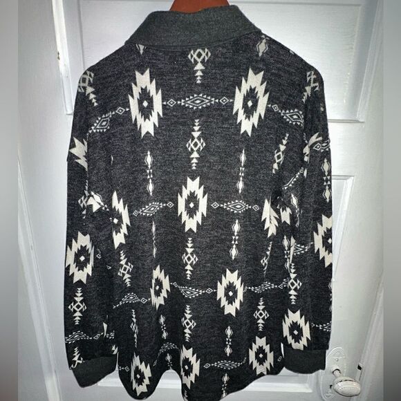 Aztec Shacket Size Small - Picture 10 of 10